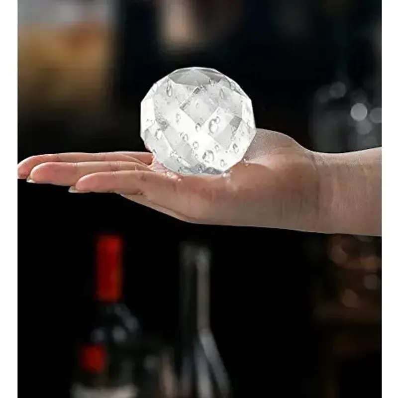 3D-diamantform isskuleform.